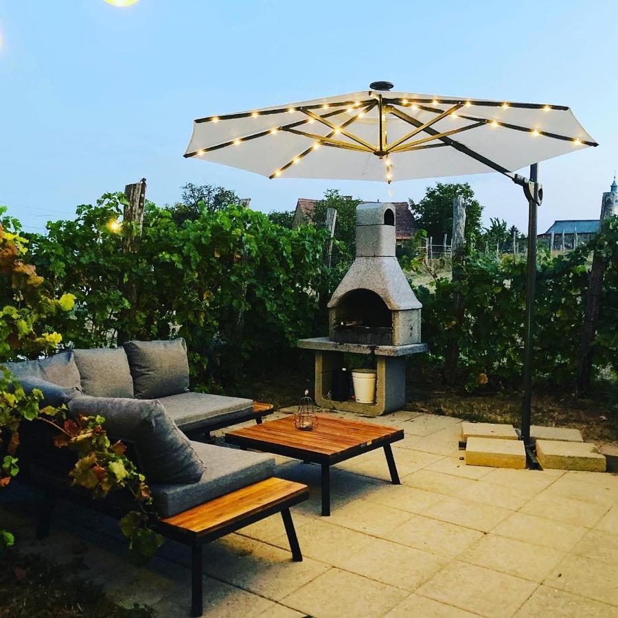 Edenkert Vendeghazak Hotel Pecsvarad ภายนอก รูปภาพ